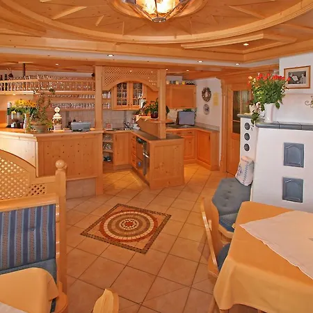 Otel Garni Hanslerhof 